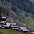 Rizik od poplava prijeti švajcarskoj dolini nakon što je glečer uništio selo