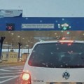 Osumnjičeni kod Preševa pokušao da odbaci oko 760 grama heroina