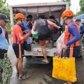 Skoro milion ljudi evakuisano u Filipinima pred dolazak super tajfuna Fung-vong