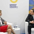Kurti i Kaja Kalas u Jerevanu o Albancima u Srbiji