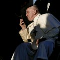 Papa Franja stigao u Marselj: Posetu počeo porukom o migrantima