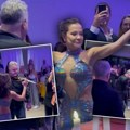 Kasandra pravi šou u Beogradu! Igra sa muzičarima, vrti se kao čigra - Koraima Tores se provodi kao nikad u životu (video)