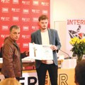 Novinar Kurira Dimitrije Petrović dobitnik prestižnog priznanja za novinsku reportažu: Nagradu Interfera dobio i…