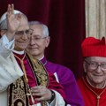 Novi papa nudi viziju dijaloga i poziva na mir