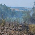 Gori iznad Gornjeg Sinkovca i Vlasa, požar se širi