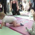 U Novom Sadu održana najslađa trka - Bebiron puzijada