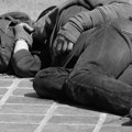 Beskućnici su sve češće mlađi od 30 i stariji od 65 godina: 60 odsto ljudi na ulici nema dokumenta i knjižicu