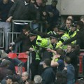 Engleska policija bez milosti: Uhapšen 71-godišnji navijač