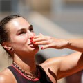Moćna Sabalenka! Arina za sat i po vremena "rutinirala" Francuskinju i prošla u treće kolo Rolan Garosa