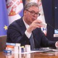 „Pacijentima se nudi hleb za tri dinara u novom pakovanju“: Jeftini lekovi ili „spasavanje redova Aleksandra Vučića“