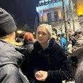 Jelena Milošević se priključila štrajku glađu ispred RIK-a