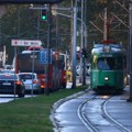 Zapalio se tramvaj u Požeškoj: Dim kulja iz vozila