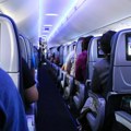 Novi trend na tiktoku ugrožava sigurnost putnika u avionu Zbog udobnosti mnogo rizikuju (video)
