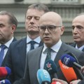 Новости: Вучић сазвао лидере владајуће коалиције, вечерас одлука о локалним изборима