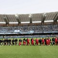Fudbaleri Napolija klekli na travu pred utakmicu sa Atalantom iz protesta protiv rasizma