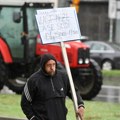 Poljoprivrednici s protesta u Subotici na razgovoru u BIA, protest u toku