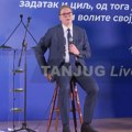 Uživo Vučić u poseti Rasinskom okrugu: Razgovara sa građanima