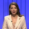 (Foto) telo peščani sat: Voditeljka Slagalice pozirala bosa u vatreno crvenom, pa slikala go stomak - Jelena Simić izgleda…