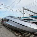Најбржи воз на свету ЦР450 на пробној вожњи у Кини достигао брзину од 453 км/х