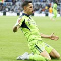 Saša Lukić prolio krv i postigao gol posle 19 meseci - Fulam svakako izgubio od Njukasla