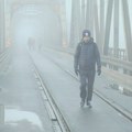 Hladno decembarsko jutro: Smanjena vidljivost zbog magle, mraz zabeležen u 10 gradova