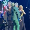 Snežana Đurišić prekinula koncert zbog muškarca iz publike: Popeo se na binu, pogledajte šta se sinoć dešavalo (video)