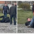 Више десетина батинаша излетело из штаба СНС у Бору и тукло студенте: Један оборен на земљу и шутиран ВИДЕО