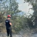 Jak vetar izazvao desetak požara u okolini Kragujevca, vatrogasci na terenu