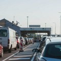 Na Batrovcima se od jutros čeka oko tri sata prilikom izlaza iz Srbije