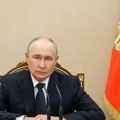 Putin: Slavljenje nacizma u Ukrajini predstavlja samo deo problema