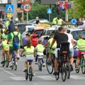 Od četiri godine do 83, vozali se svi! Vožnja do Tršića po idealnom danu (foto)