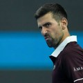 Đoković se mučio, pa očitao lekciju Kinezu: Bu uplašio Srbina i video šta se desi kad naljutiš najvećeg ikada