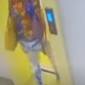 Niko nije čuo njen poziv u pomoć Žena nađena mrtva nakon što je tri dana bila zagljavljena u liftu (video)