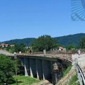 Čitaoci javljaju: Posle pisanja JUGpressa opet rade na Sarajevskom mostu