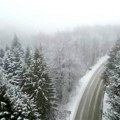 Pao prvi sneg u Srbiji, zabelelo se u ovim krajevima: Kiša tokom noći prešla u susnežicu, nadležne ekipe u pripravnosti
