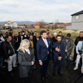 Ministar Đerlek otvorio nove asfaltirane dionice – Mještani dva romska naselja dobili 10 asfaltiranih ulica