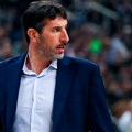 Алекс мумбру добио отказ: Валенсија сменила тренера пред меч са Партизаном