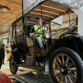 Konačno rešenje: Muzej automobila se seli u bivšu garažu saveznih organa na Ušću