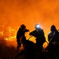 Gori solun, desetine vatrogasaca na terenu Građanima poslato hitno obaveštenje (foto)