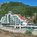 Neobična legenda vezana za izvor, ali to nije sve: Zašto se turisti svih generacija vraćaju Lukovskoj Banji kod Kuršumlije…