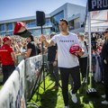 Protrampov influenser Čarli Kirk ubijen na skupu
