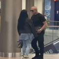 Tina Ivanović uhvaćena s bivšim: Posle razvoda joj javno izjavio ljubav, sad pao poljubac u tržnom centru (Foto)