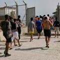 Političke posledice migrantske krize: Protest desnice i kontraskup u Seuti, policija sprečava sukobe