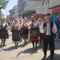 Penzioneri iz Srbije, Bugarske i Severne Makedonije ponovo oduševili igrom u centru Leskovca