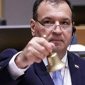 Hrvatski ministar zdravlja upozorio: Ne konzumirati gazirana pića, već piti vodu