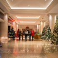 Tradicionalni 27. humanitarni Izbor najlepše novogodišnje jelke hotela Hyatt Regency Beograd