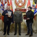 Gradonačelnik Cvetanović dobio plaketu za podršku i pomoć Kopnenoj vojsci Vojske Srbije