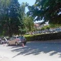 U vlasotincu automobil oborio devojčicu: Nepomično ležala do dolaska hitne pomoći, odmah prebačena u Leskovac