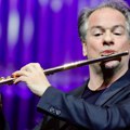 Beogradska filharmonija završila sezonu koncertom sa flautistom Emanuelom Paijem