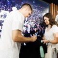 Košarkaši Partizana posetili Poslovni centar NIS-a u Beogradu